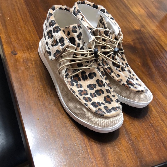 Outwoods | Shoes | Hey Dudes Look A 